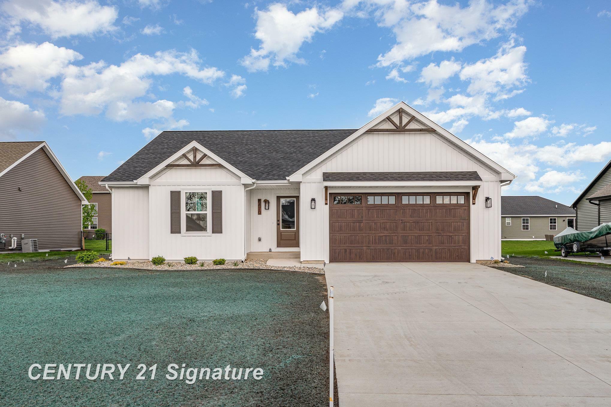 Property Photo: 8470 Oakhill Drive MI 48623