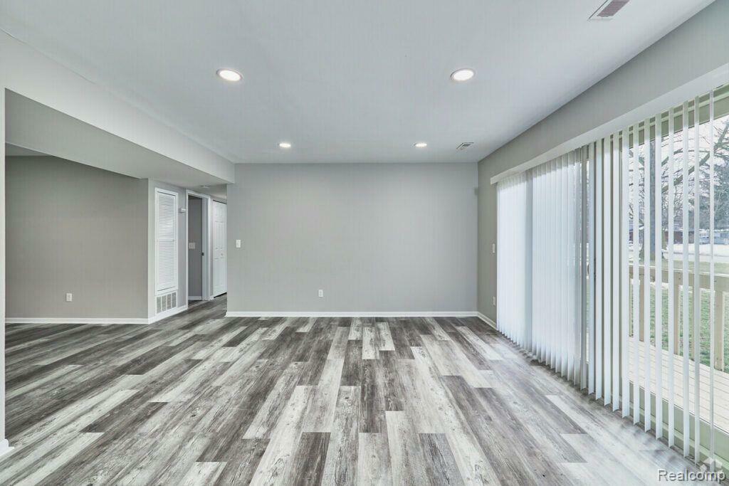 Property Photo:  1024 North Road 608  MI 48430 1857 