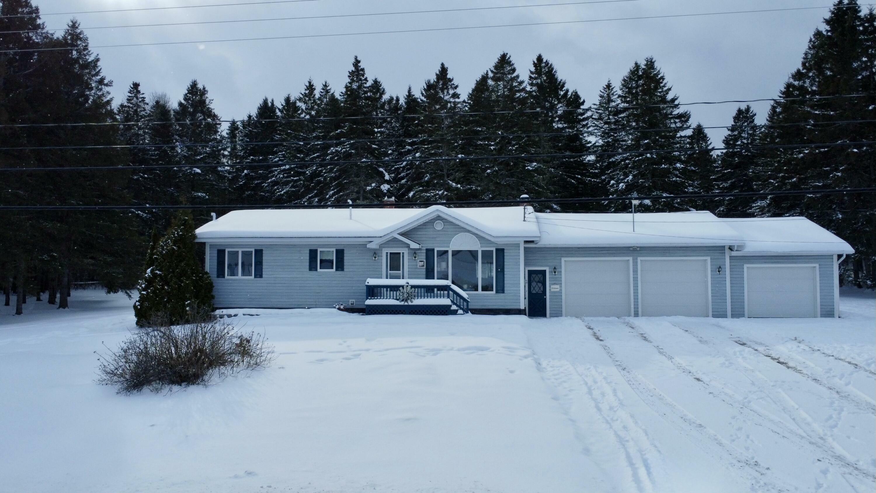 Property Photo:  118 Hillside Road  ME 04772 