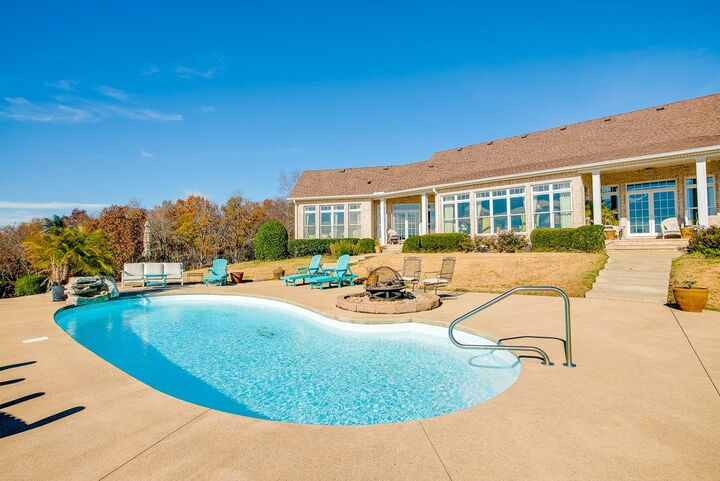 Property Photo: 132 Old Lane Rd TN 37160