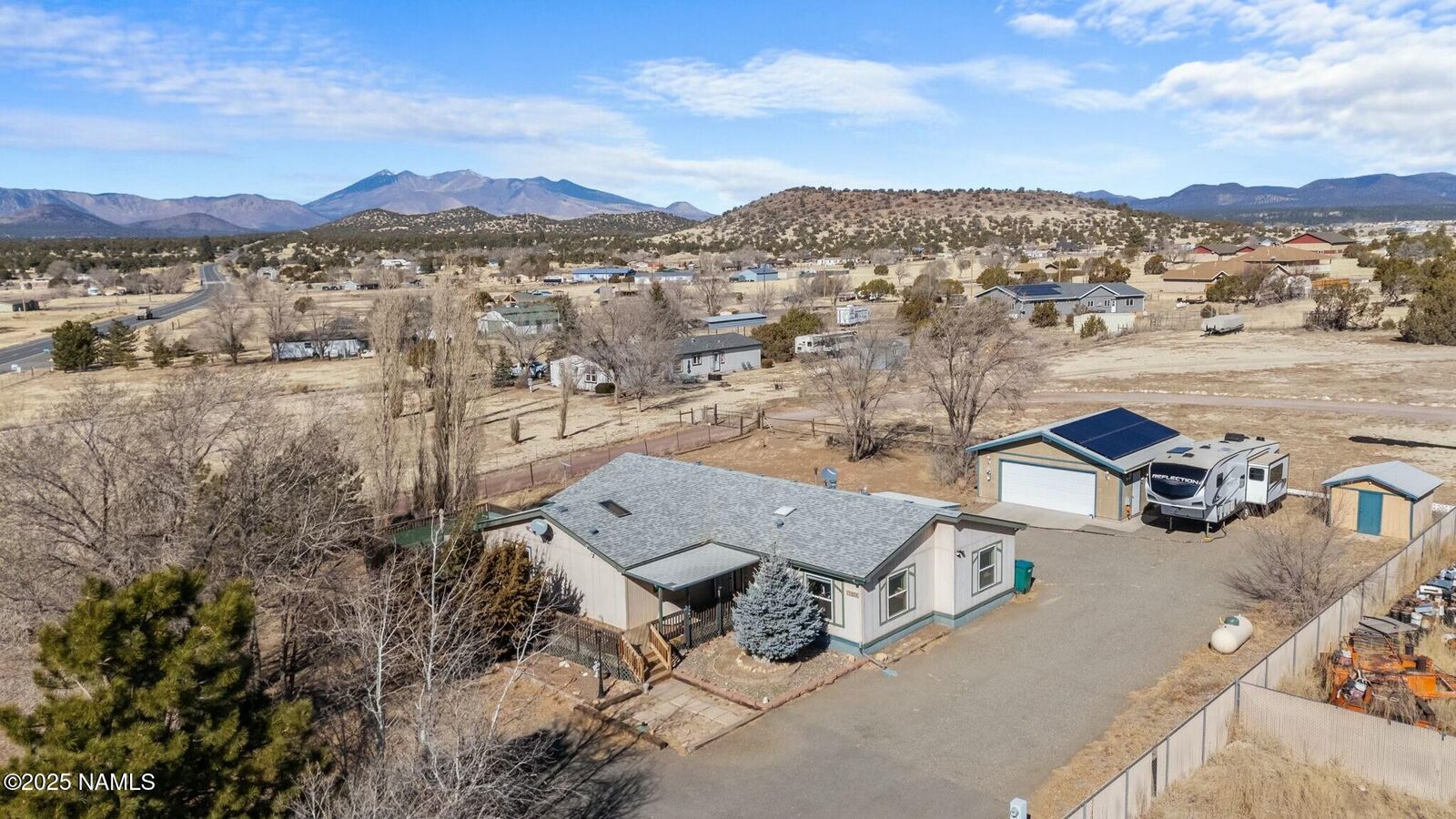 Property Photo: 13185 Townsend-Winona Road AZ 86004