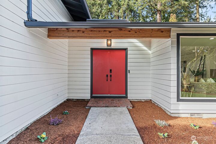 Property Photo:  14119  105th Avenue NE  WA 98034 