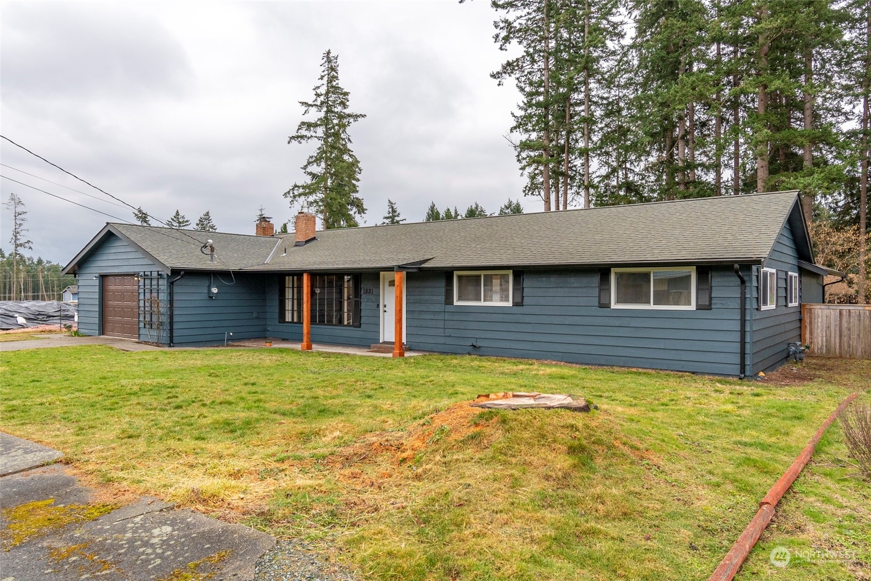 Property Photo:  1881 NE Tenth Avenue NE  WA 98277 