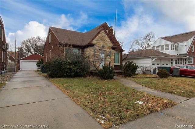 Property Photo:  7907 W Morrow Circle  MI 48126 