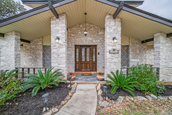 Property Photo:  2027 Broken Oak  TX 78232 
