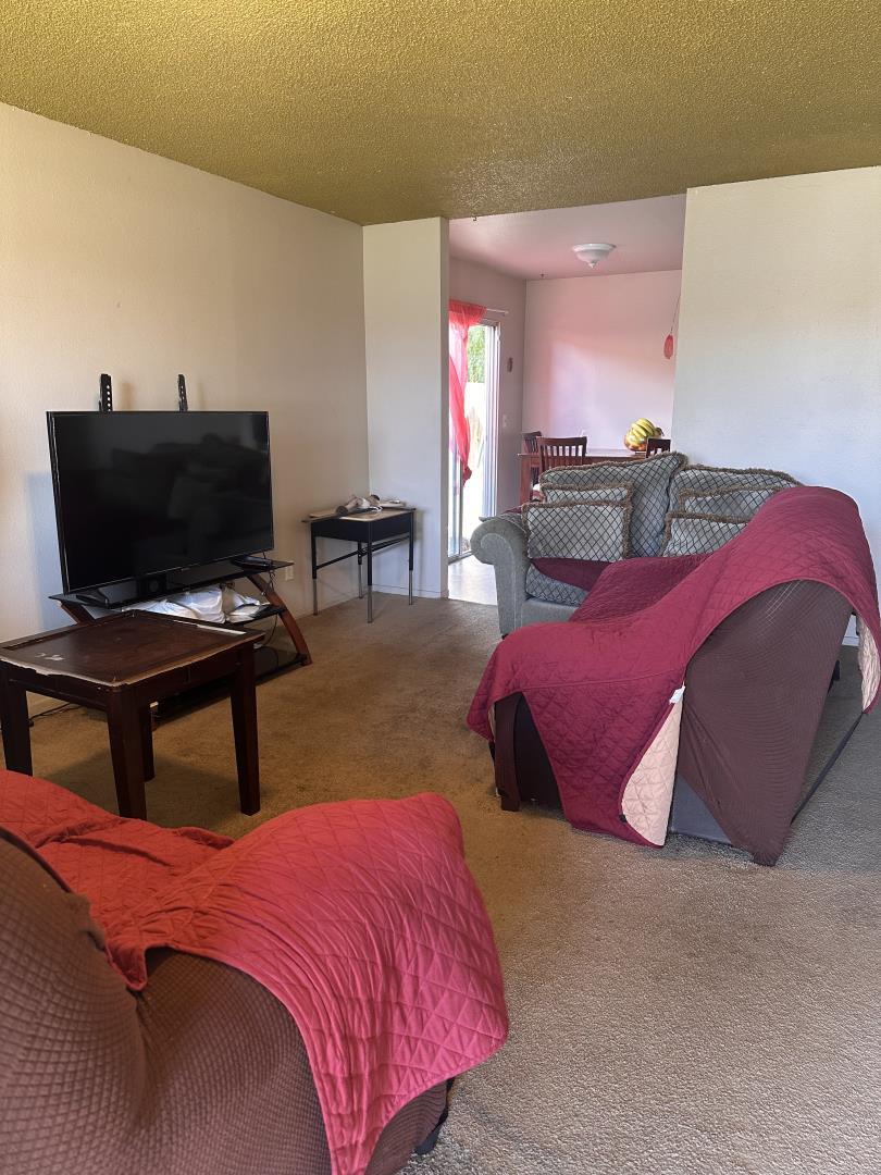Property Photo: 405 Primavera Court CA 93927