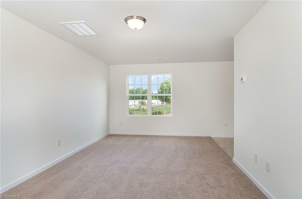 Property Photo: 117 Equestrian Trail NC 27025