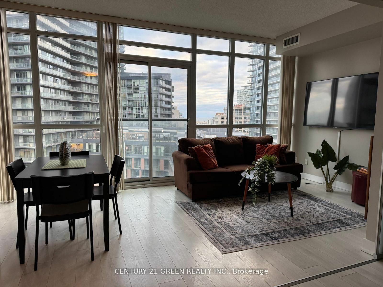 Property Photo:  169 Fort York Blvd 920  ON M5V 0C8 