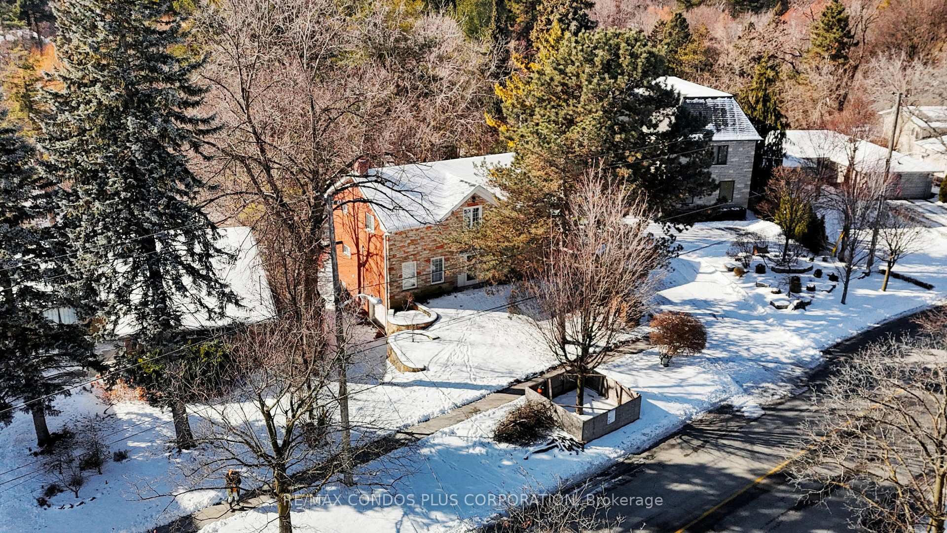Property Photo: 36 Bannatyne Drive ON M2L 2N9
