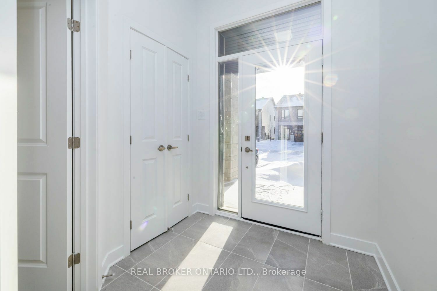 Property Photo:  213 Bristol Cres  ON K0G 1J0 