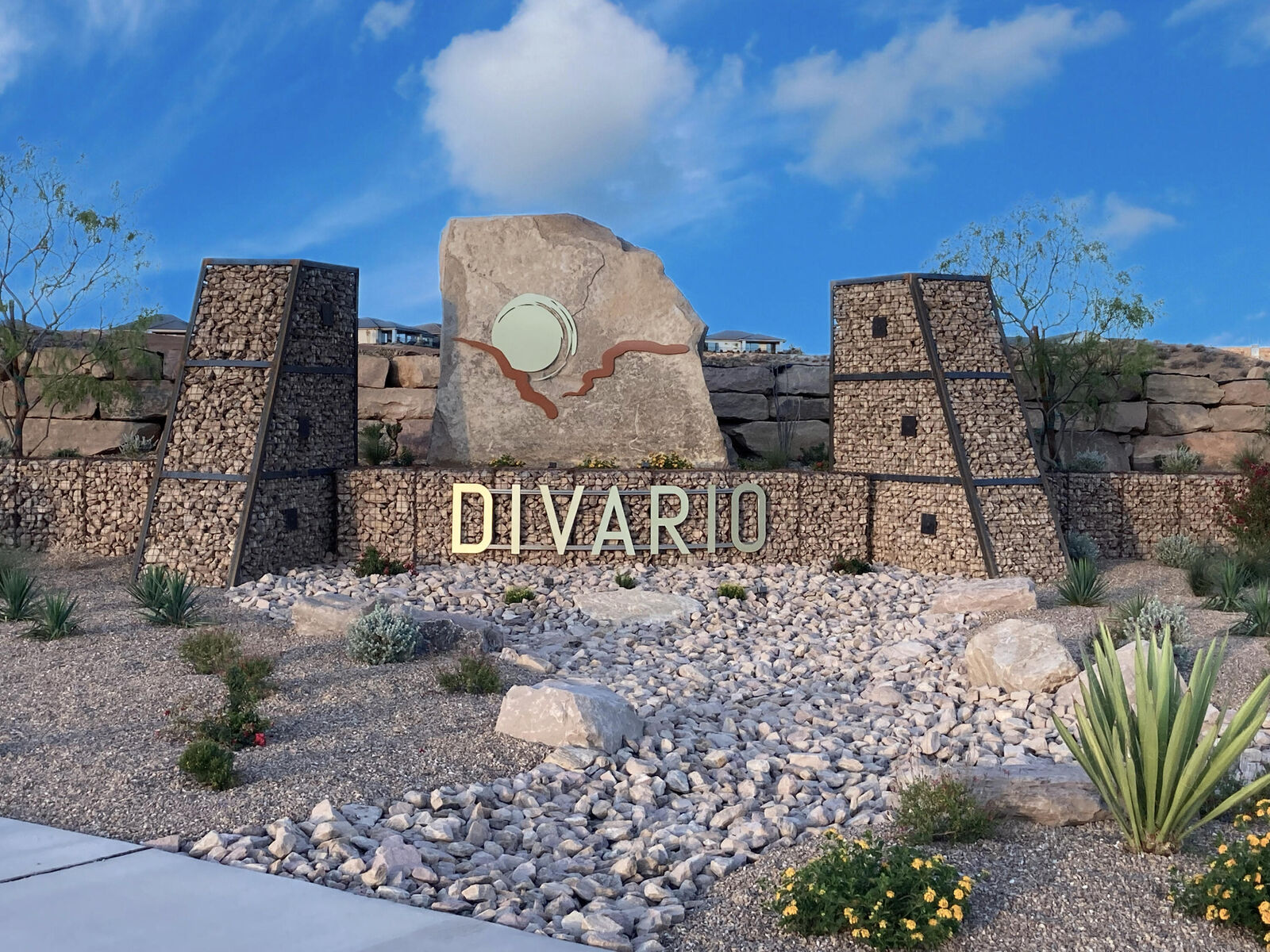 Property Photo: 800 S Divario Canyon Dr UT 84770