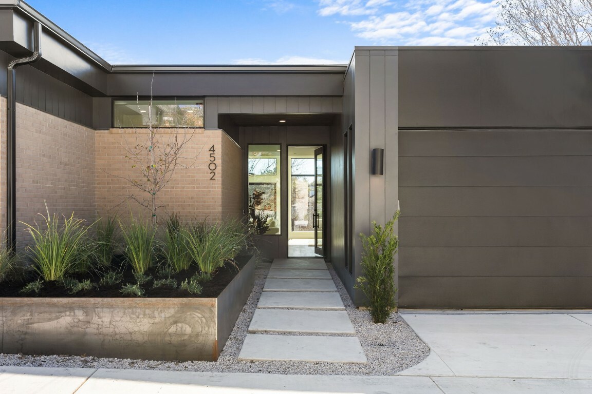 Property Photo: 4502 Hyridge Drive TX 78759