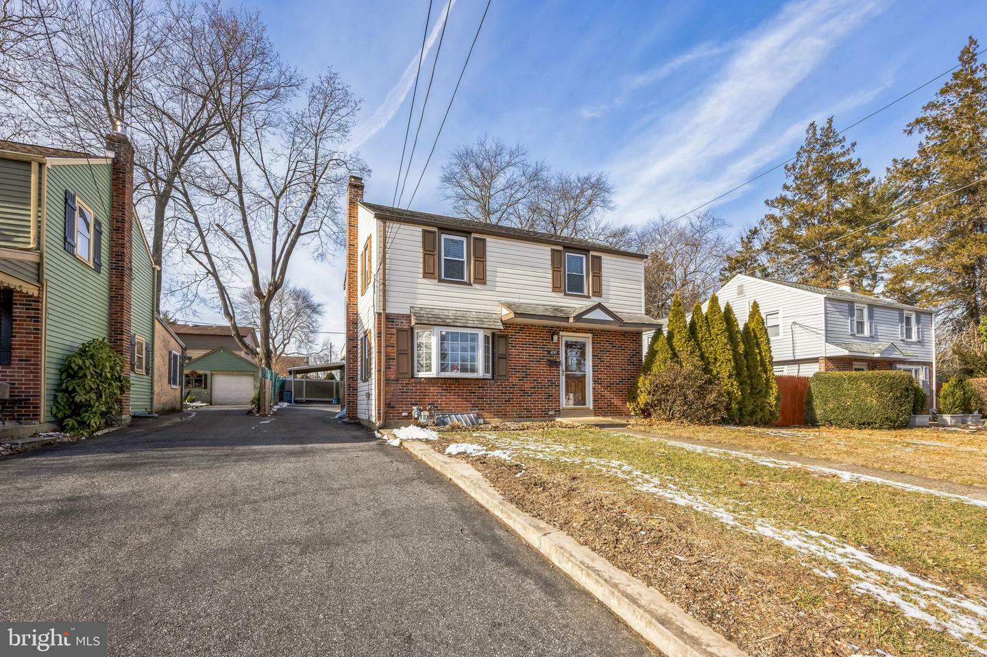 Property Photo:  1047 Girard Avenue  PA 19081 