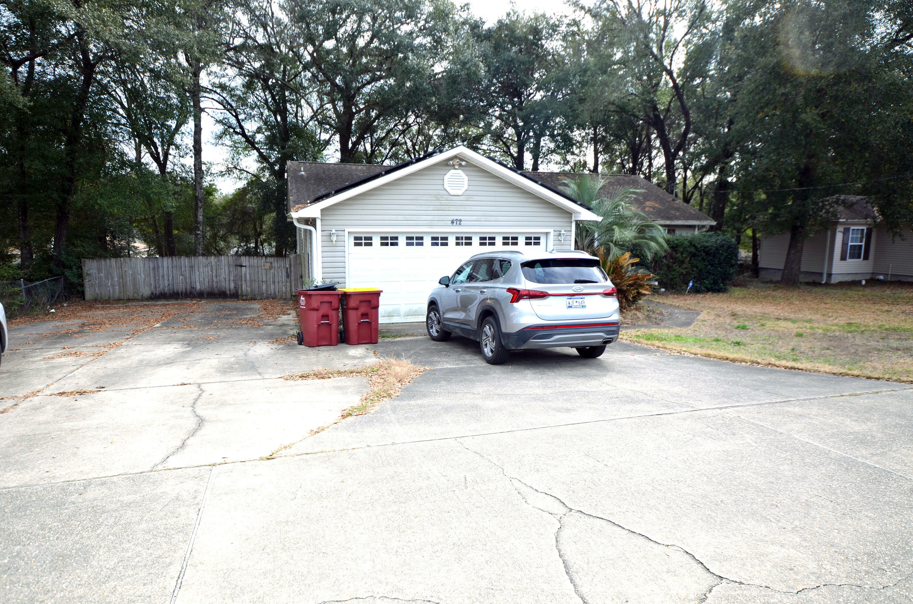 Property Photo:  472 Stillwell Boulevard  FL 32539 