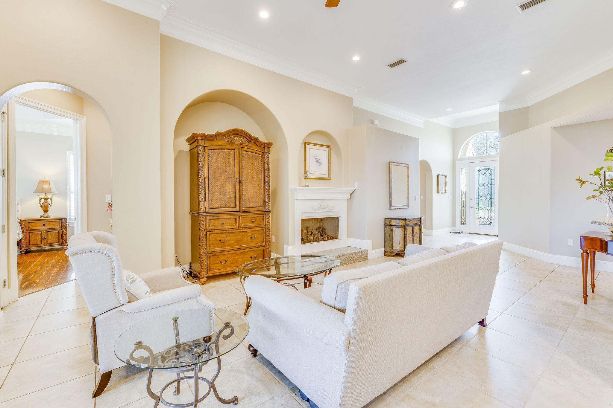 Property Photo: 4595 Sailmaker Lane FL 32541