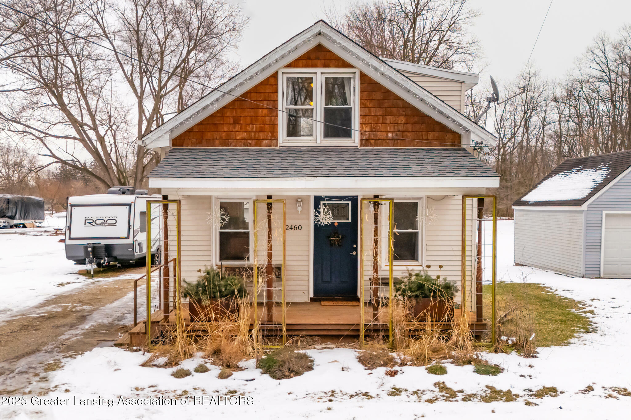 Property Photo: 2460 N Eifert Road MI 48842