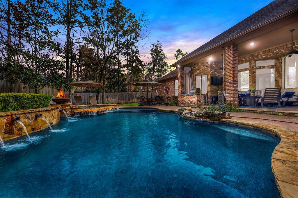 6 Hillock Woods  The Woodlands TX 77380 photo