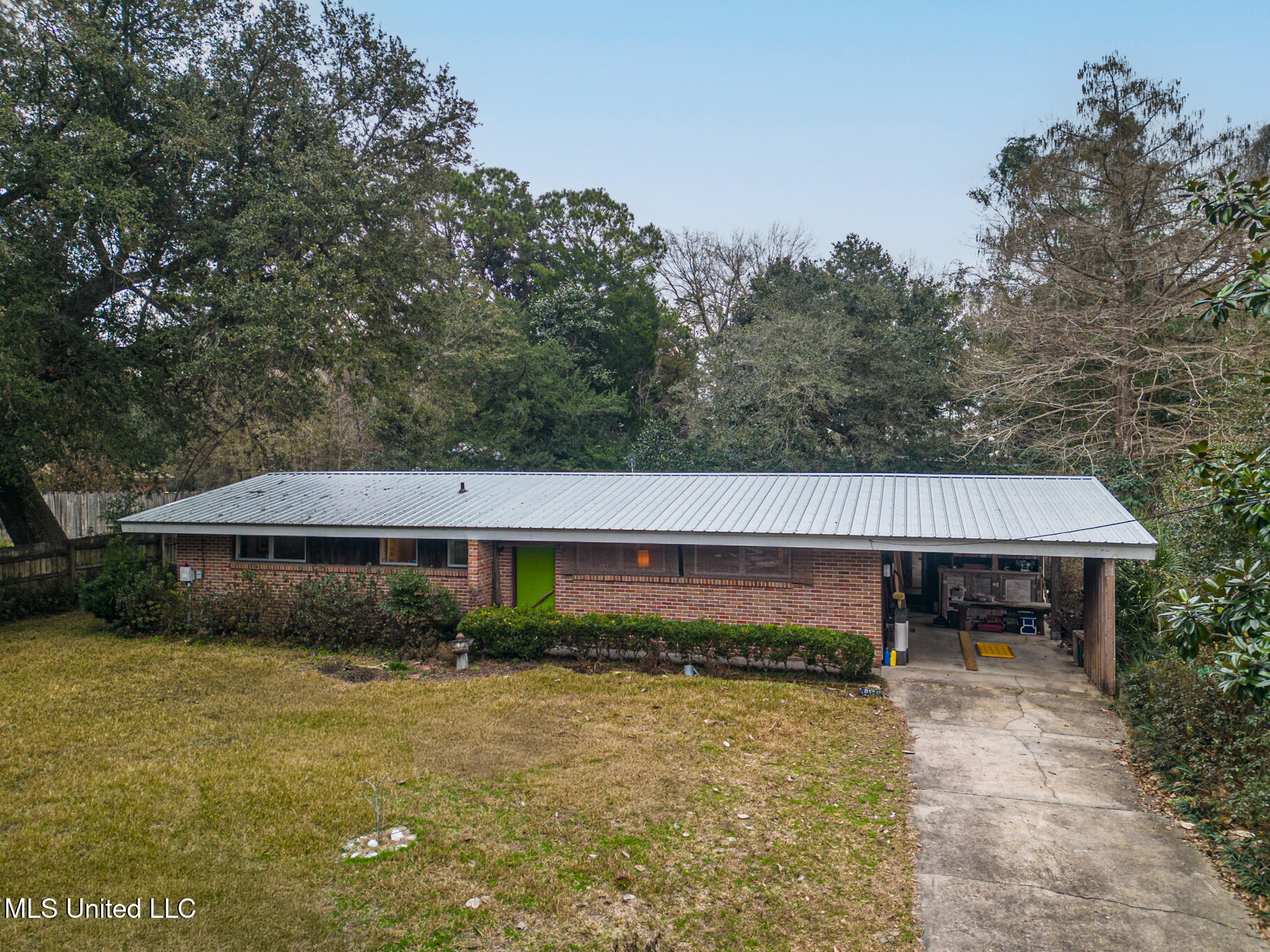 Property Photo:  6000 Ridge Road  MS 39564 