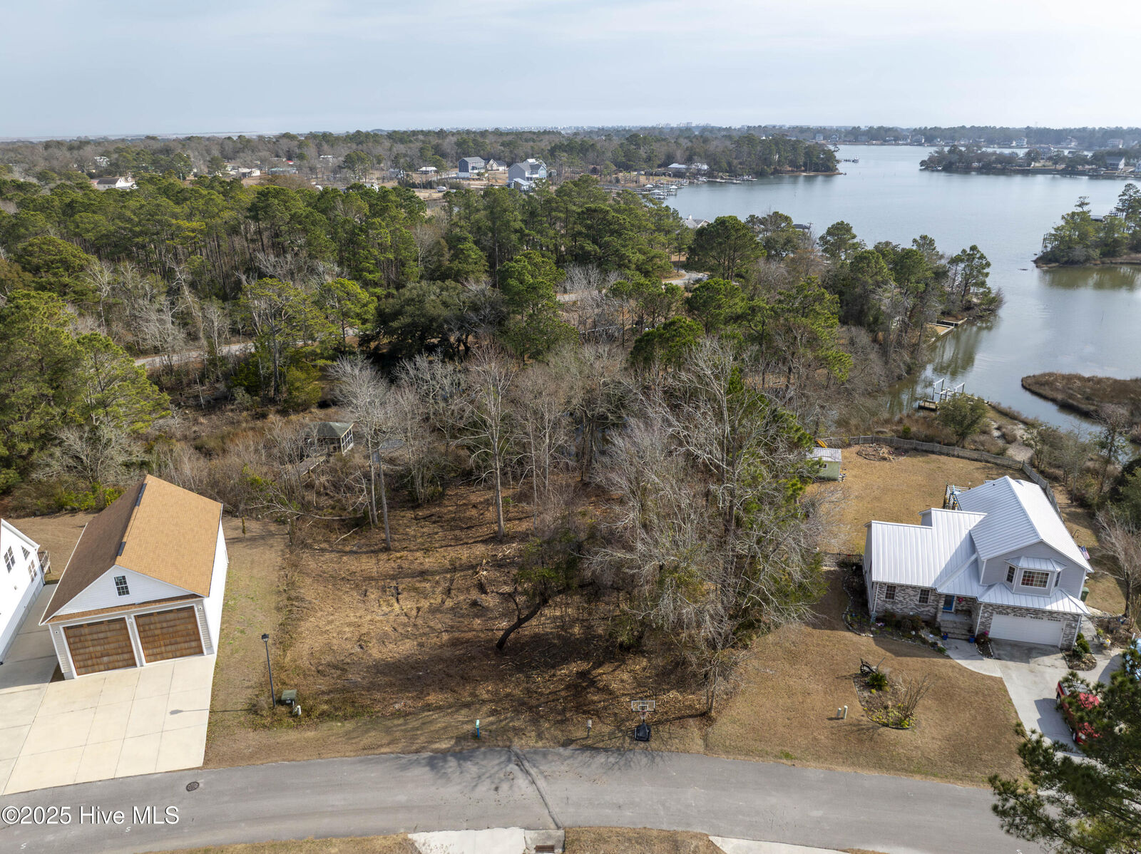 Property Photo:  635 Riva Ridge Road  NC 28460 