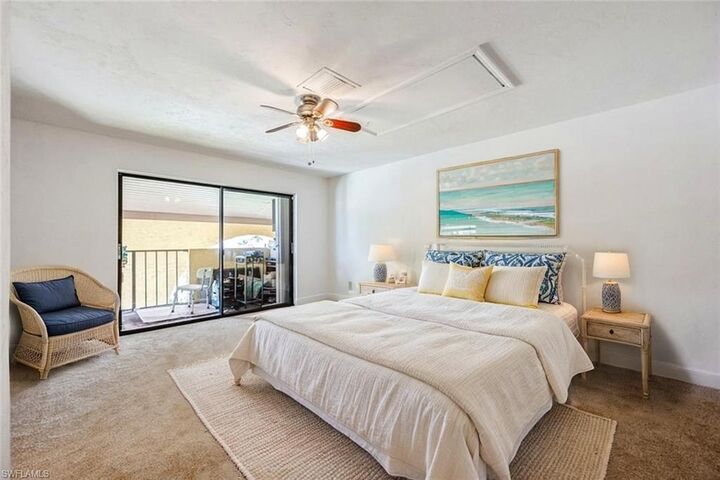 Property Photo: 1400 Blue Point Ave 207 FL 34102