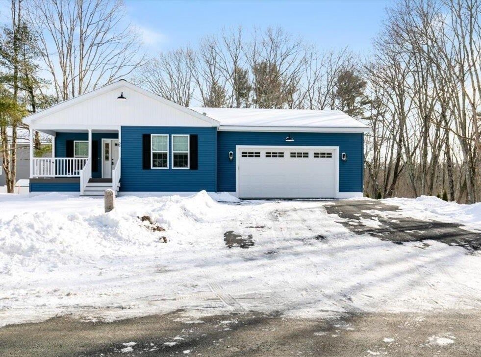 Property Photo: 33 Theresa Avenue NH 03079