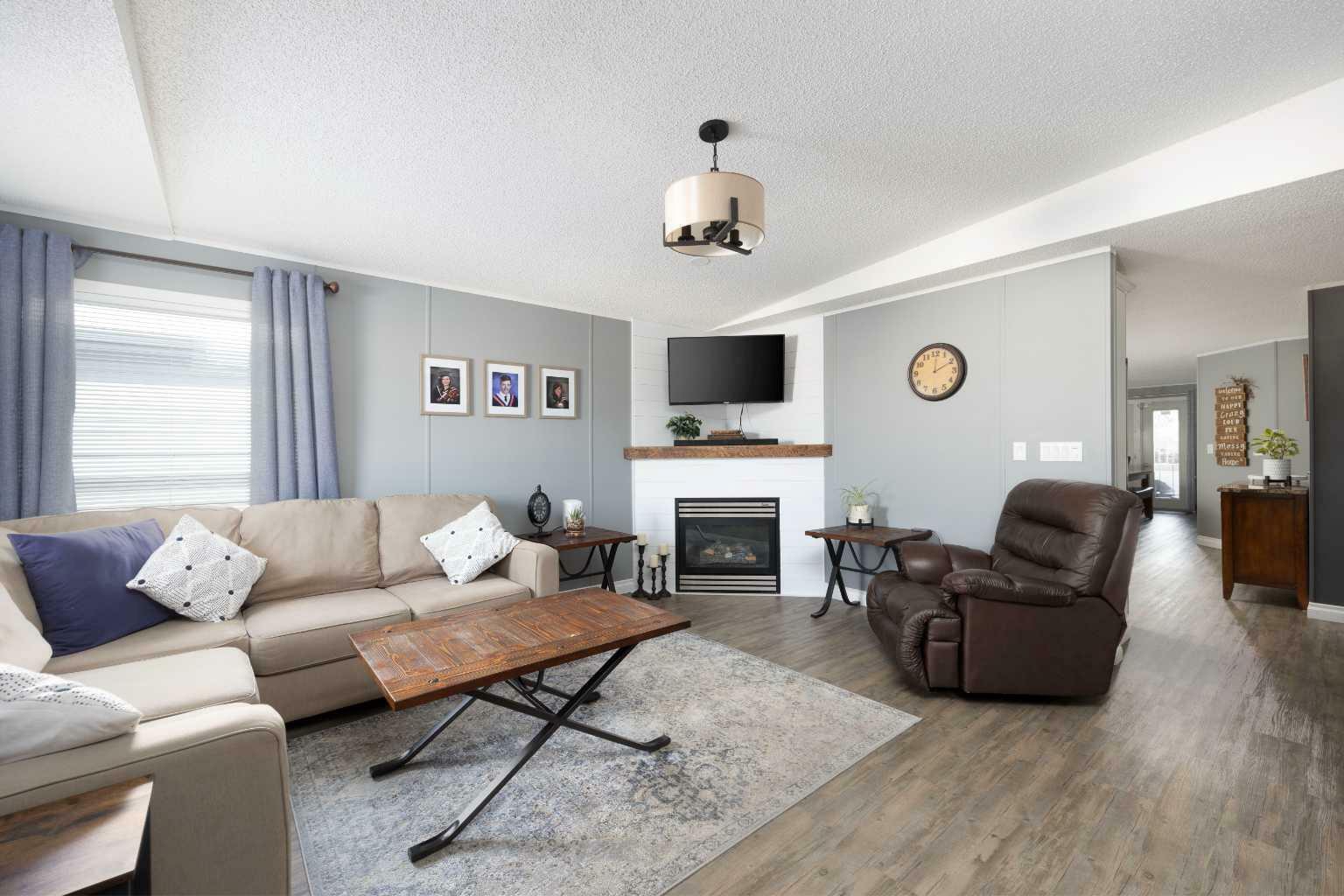 Property Photo:  561 McKinlay Crescent  AB T9K 2R6 