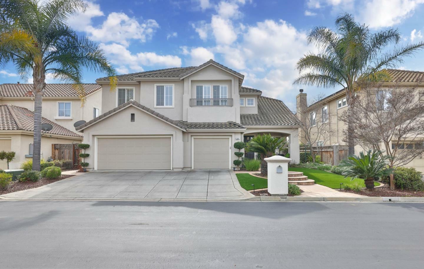 Property Photo: 5824 Vitero Way CA 95138