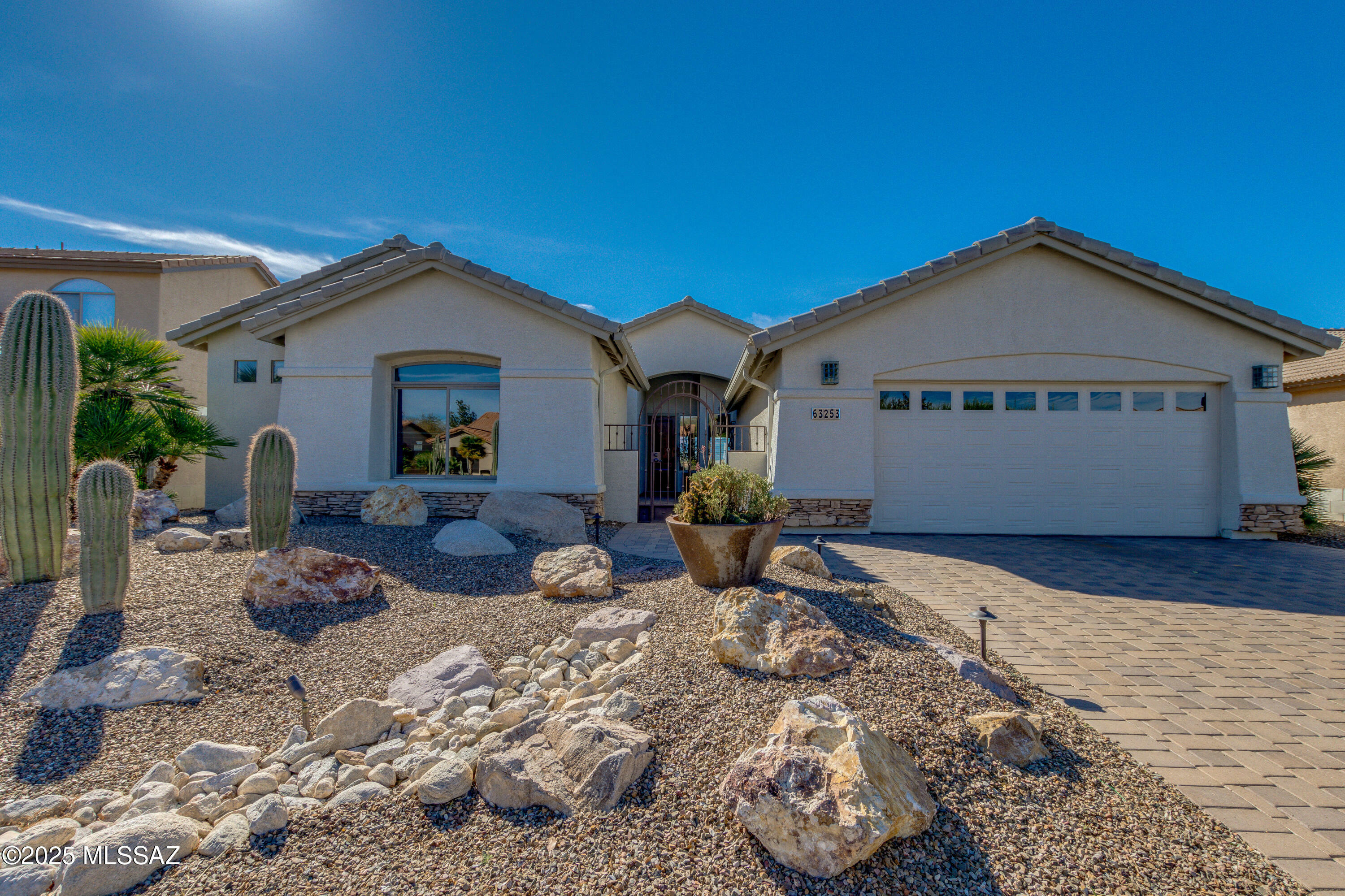 Property Photo:  63253 E Flower Ridge Drive  AZ 85739 