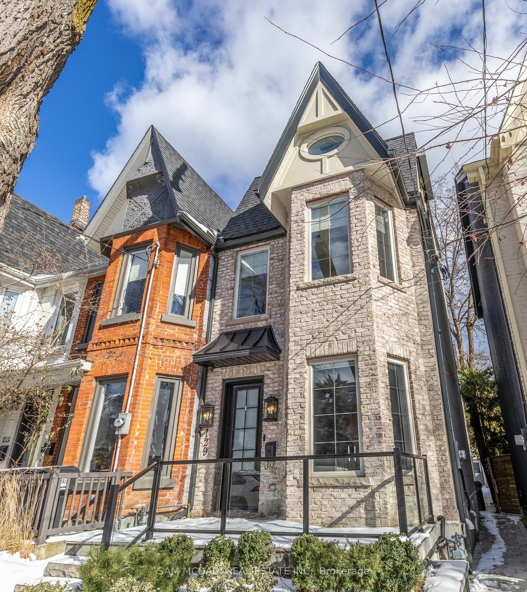 129 Beaconsfield Ave  Toronto ON M6J 3J5 photo