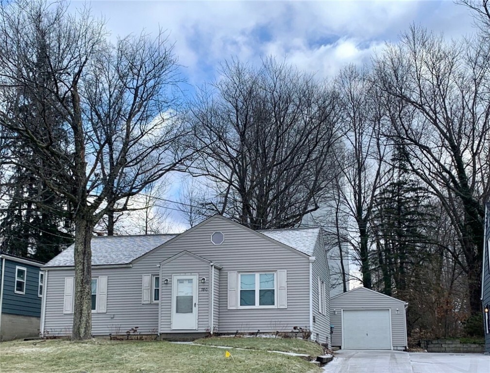 Property Photo:  780 N Buhl Farm Drive  PA 16148 