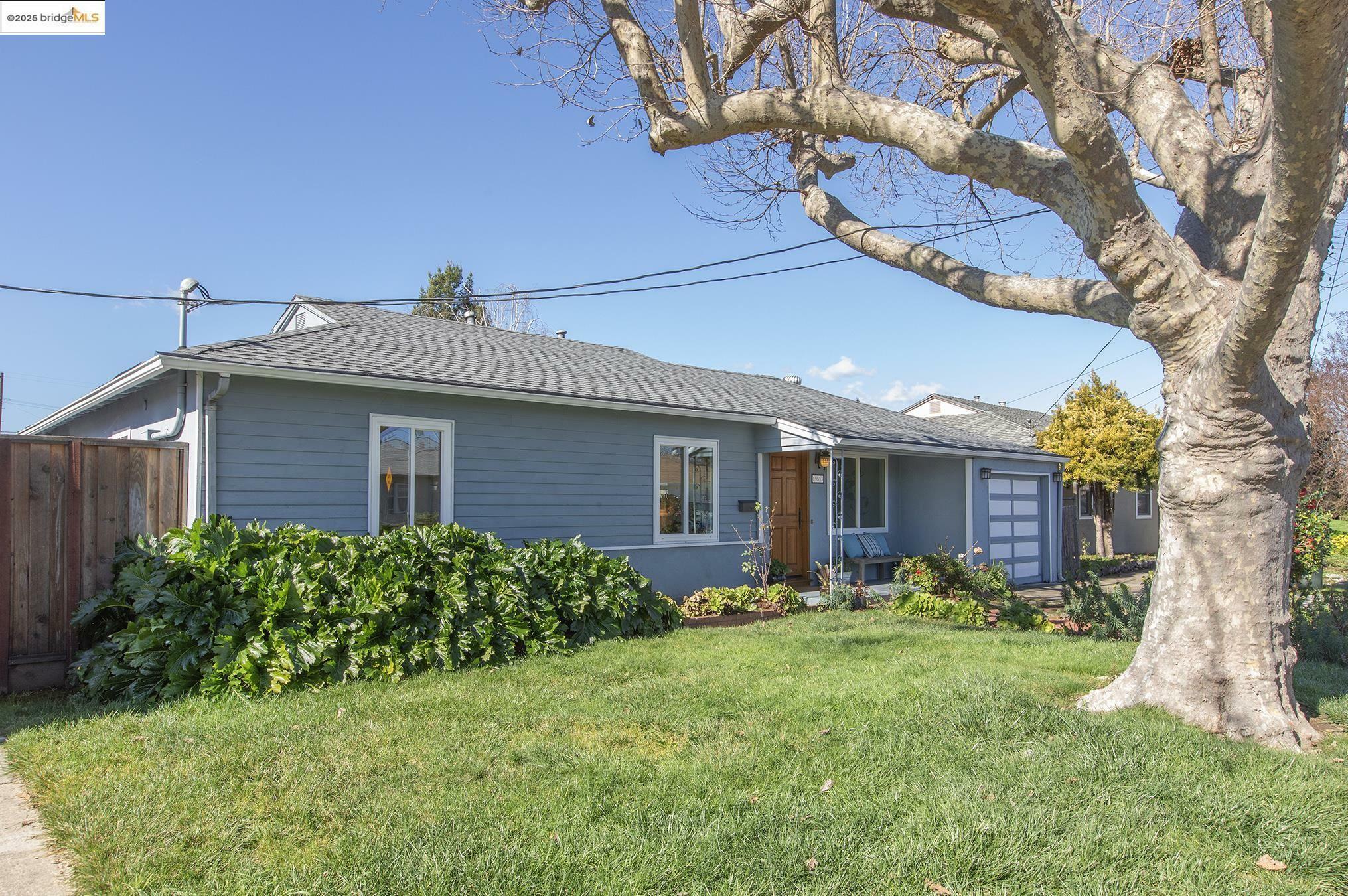 Property Photo:  19513 San Miguel Ave  CA 94546 