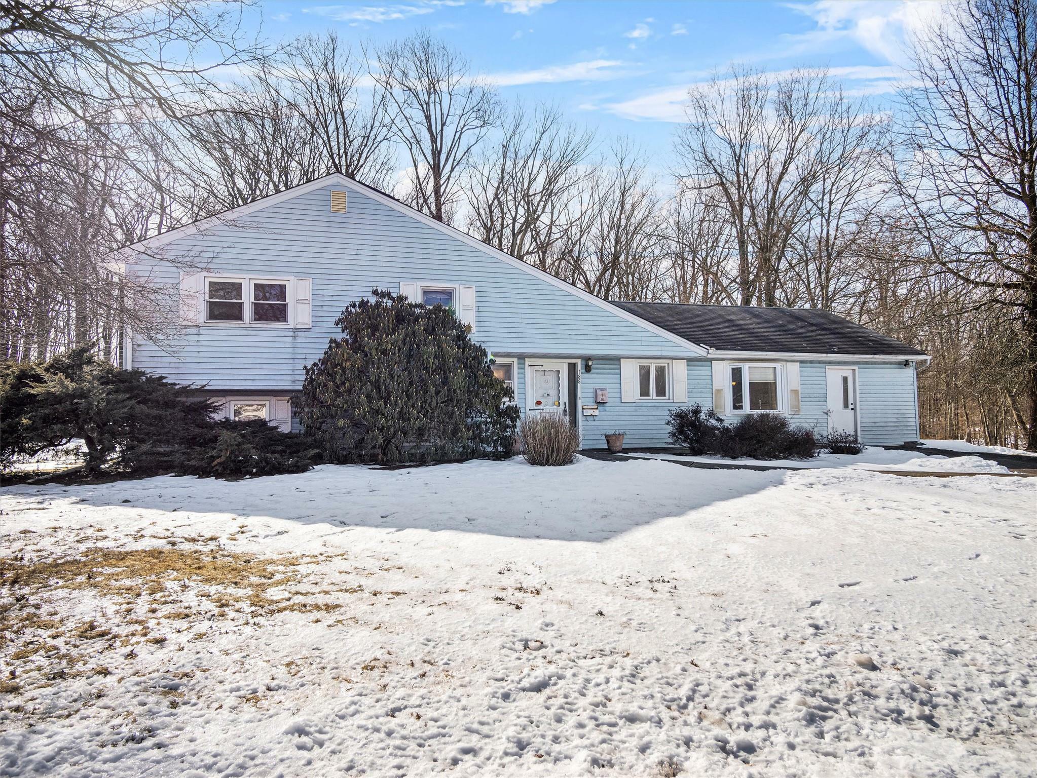 Property Photo:  188 Foxwood Road  NY 10994 