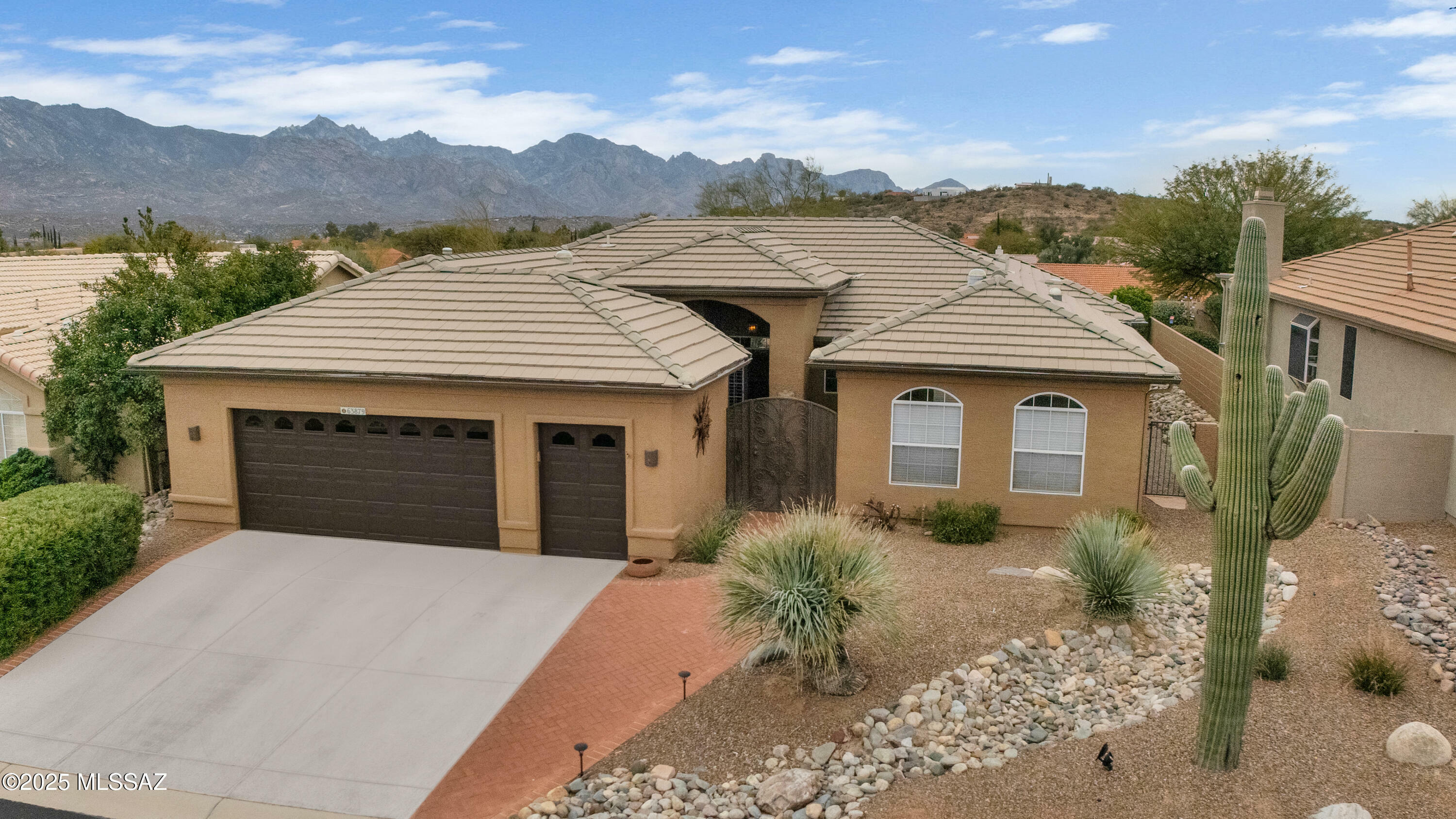 Property Photo:  63879 E Whispering Tree Lane  AZ 85739 