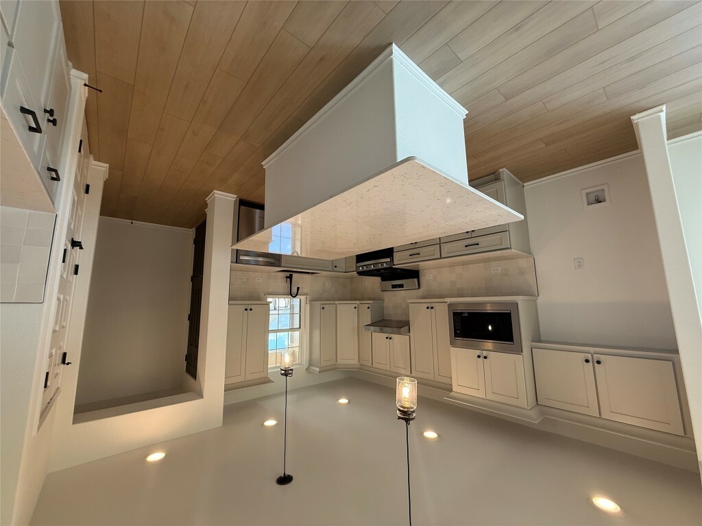 Property Photo: 1204 Winedale Lane TX 78633