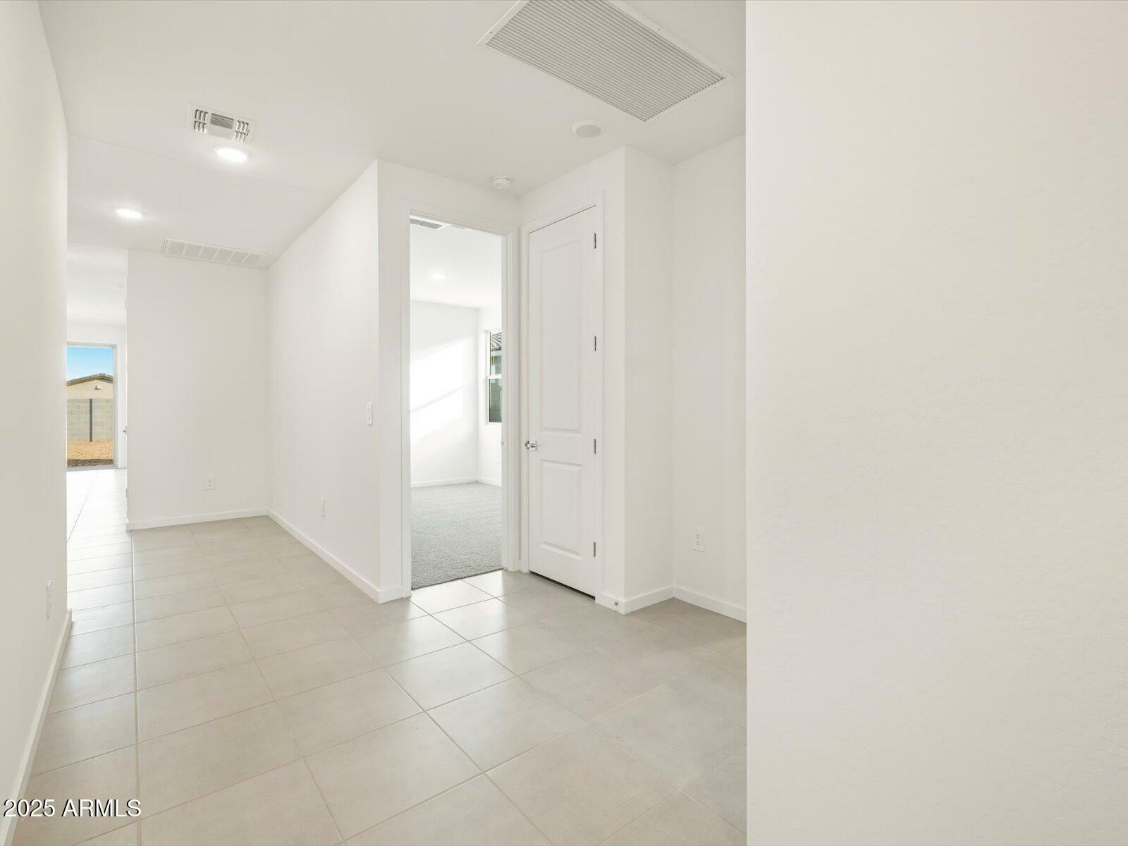 Property Photo: 4340 W Jeanette Lane AZ 85144