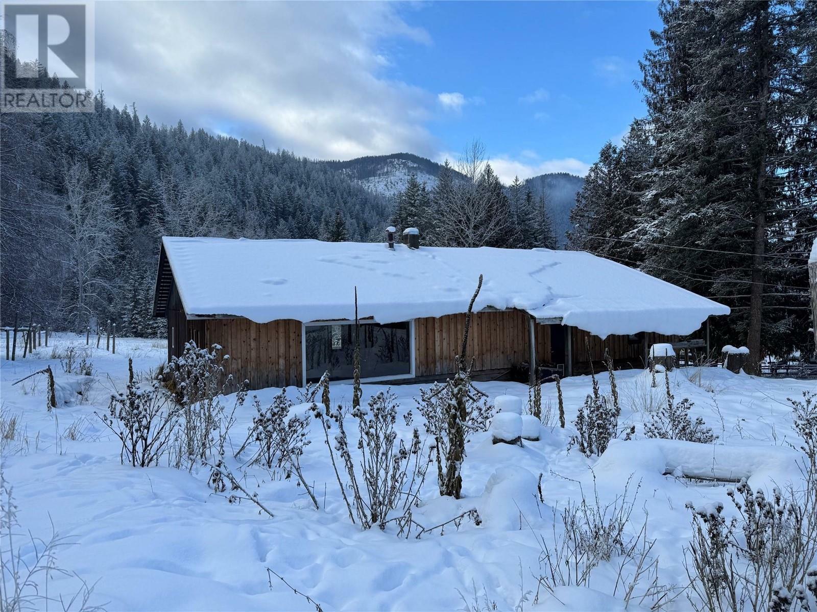 Photo de la propriété: 1538 Creighton Valley Road BC V0E 2G1