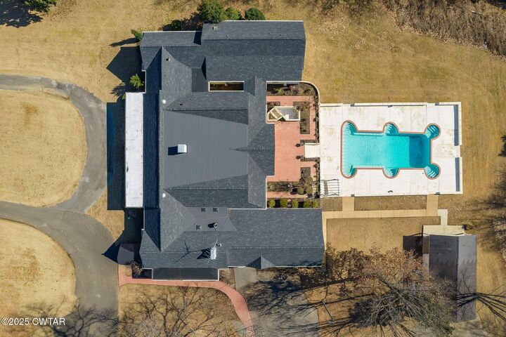 Property Photo: 222 Country Club Lane TN 38305
