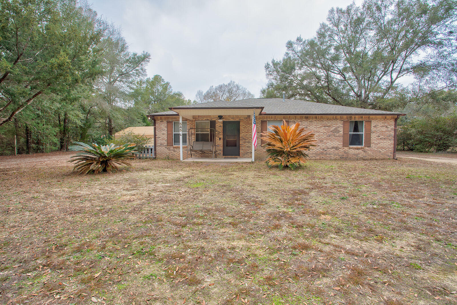 Property Photo:  545 John King Road  FL 32539 