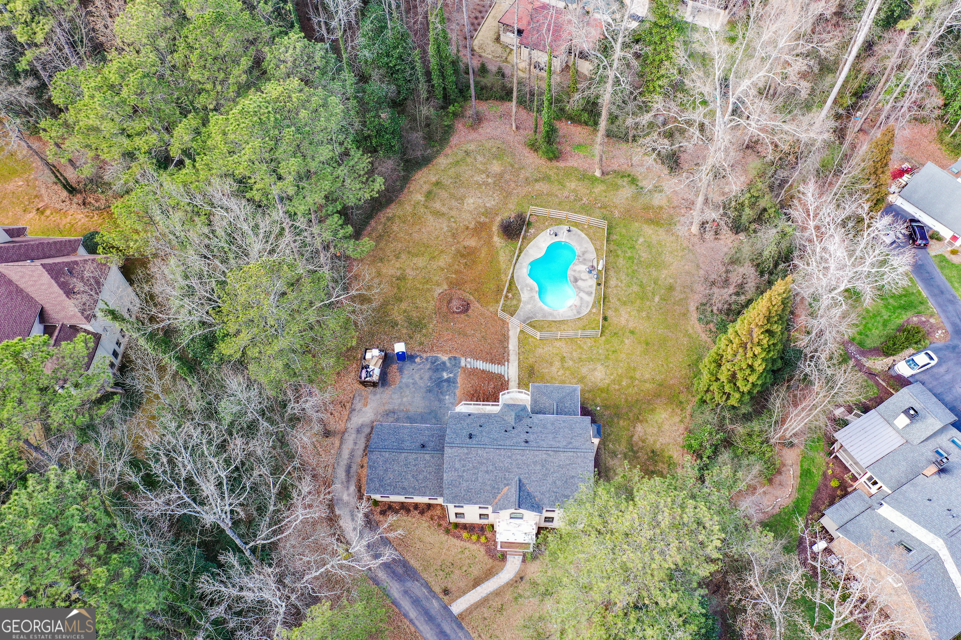 Property Photo:  805 Wesley Oak Road  GA 30328 