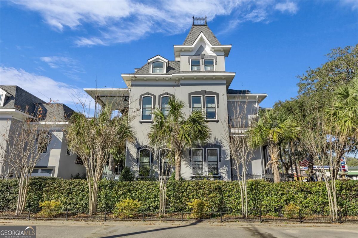 Property Photo: 15 W 37th Street GA 31401
