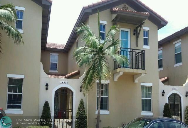 Property Photo:  14650 SW 15th St 1  FL 33027 