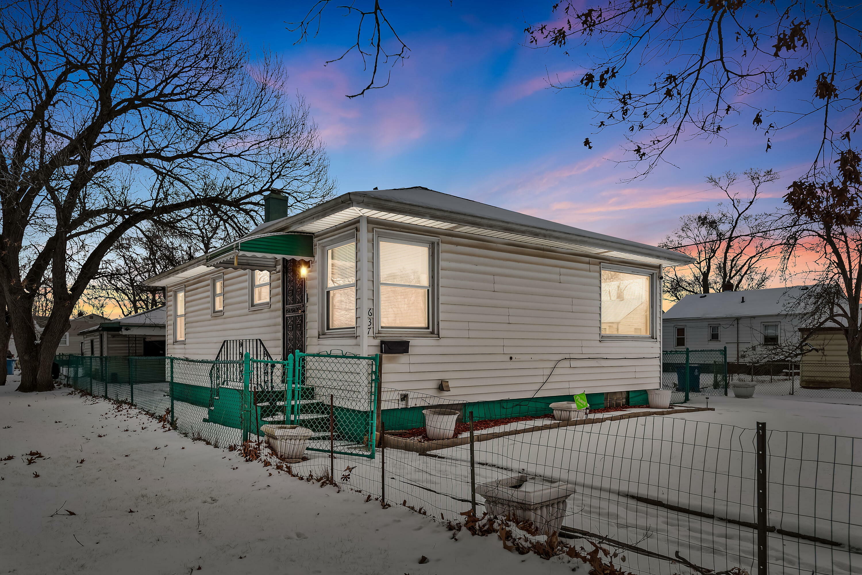 Property Photo: 637 Tompkins Street IN 46406