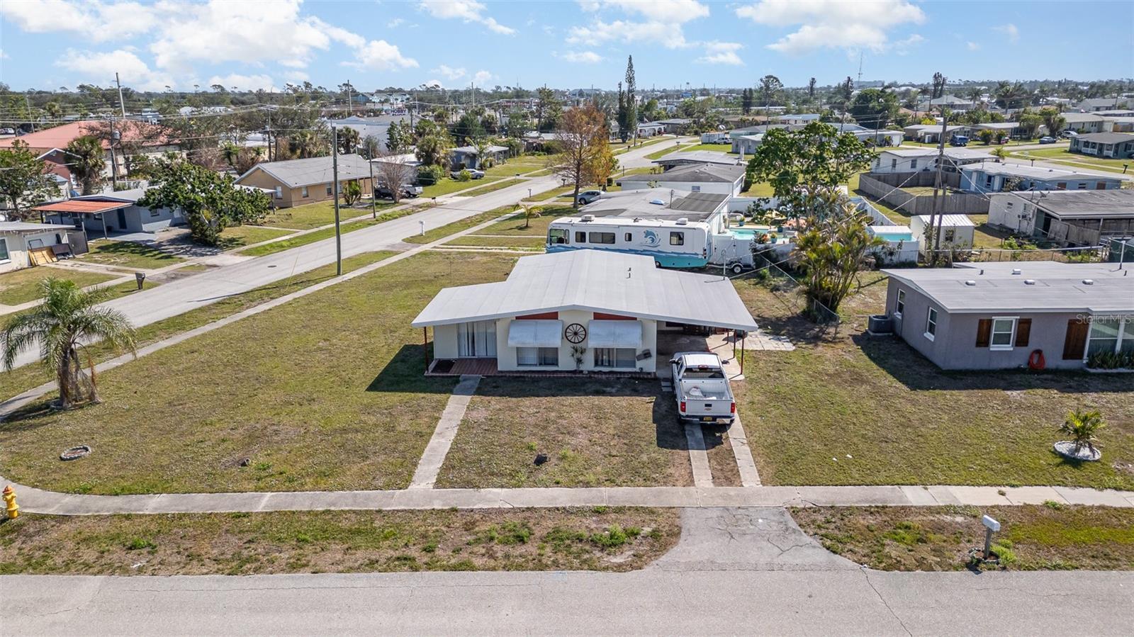 Property Photo:  211 Dalton Boulevard  FL 33952 