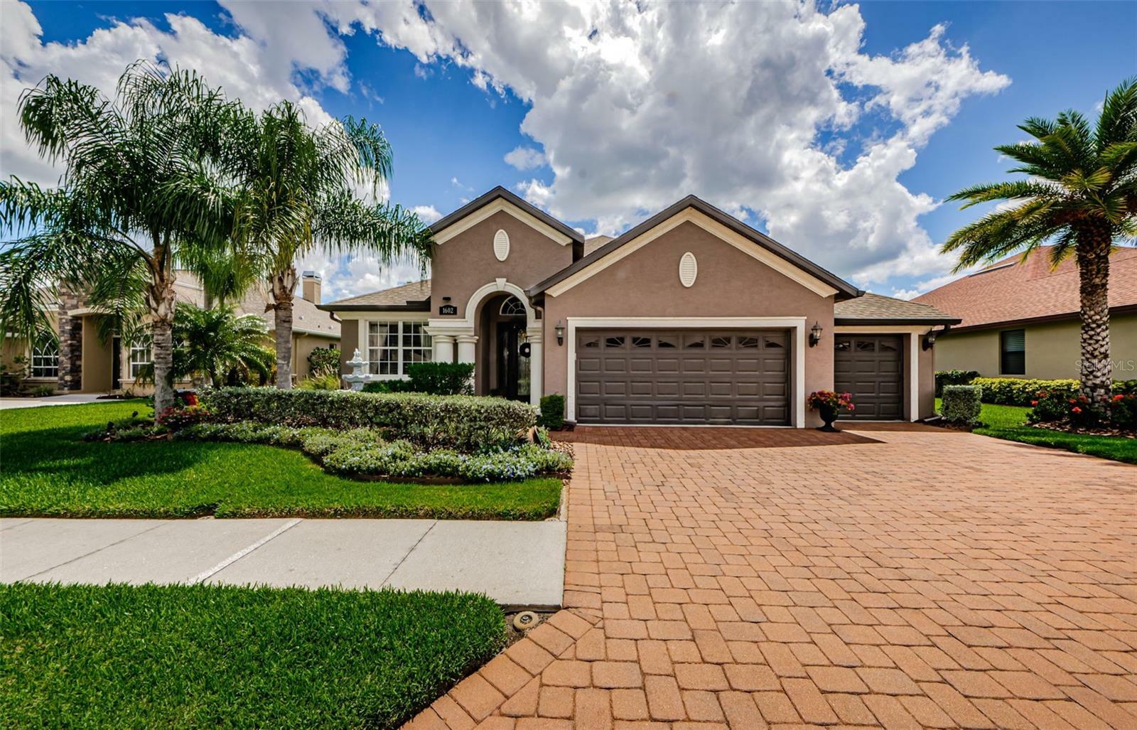 Property Photo:  1602 Abyss Drive  FL 33556 