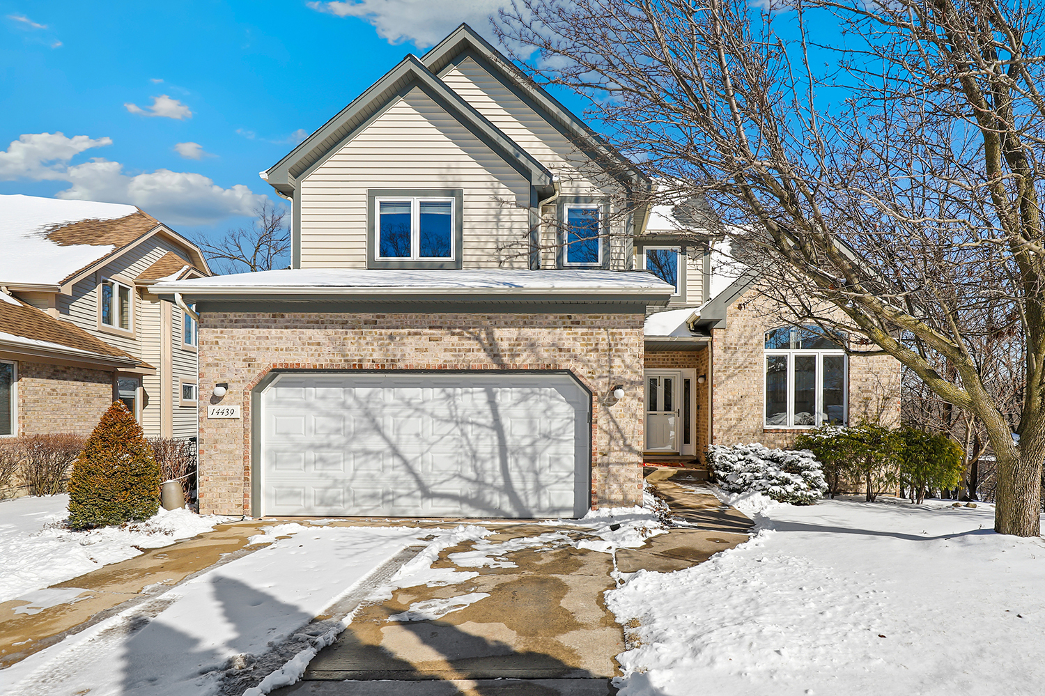 Property Photo: 14439 S Provencal Drive IL 60491