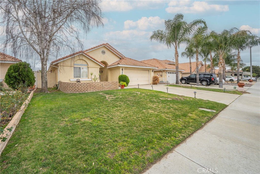 Property Photo: 2649 W Fruitvale Avenue CA 92545