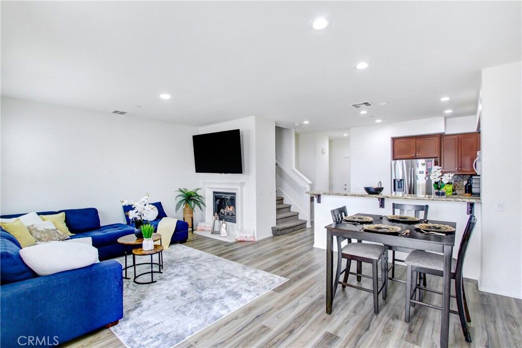 Property Photo: 2234 Winifred Street 2 CA 93063