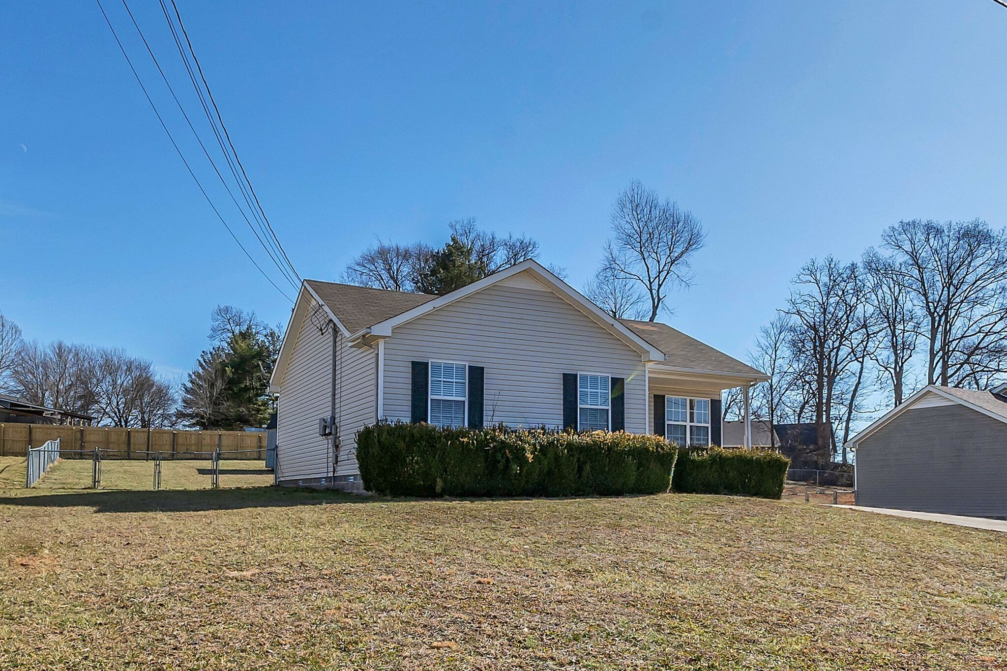 Property Photo:  3381 Summerfield Dr  TN 37042 