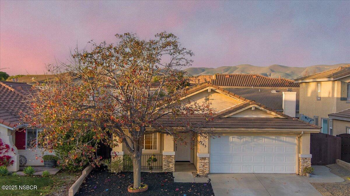 Property Photo: 743 Borges Drive CA 93454