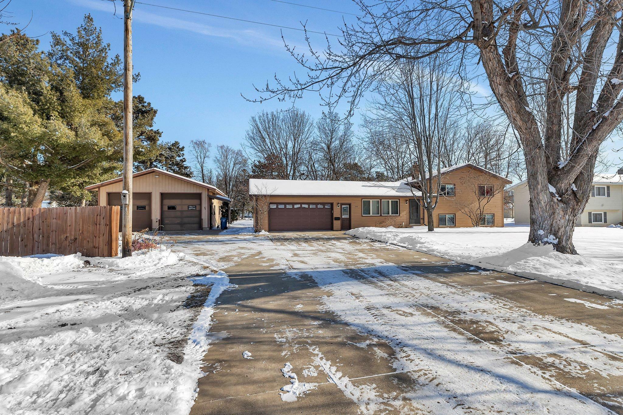 Property Photo:  240 Division Street N  MN 56367 